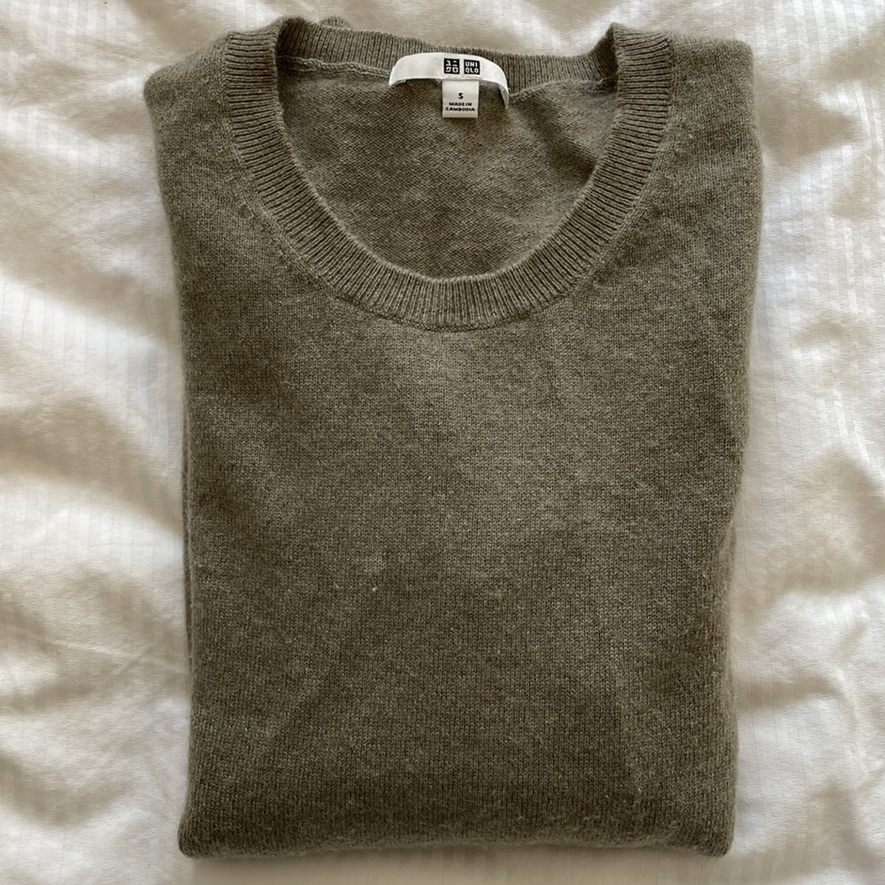 Uniqlo cashmere sweater